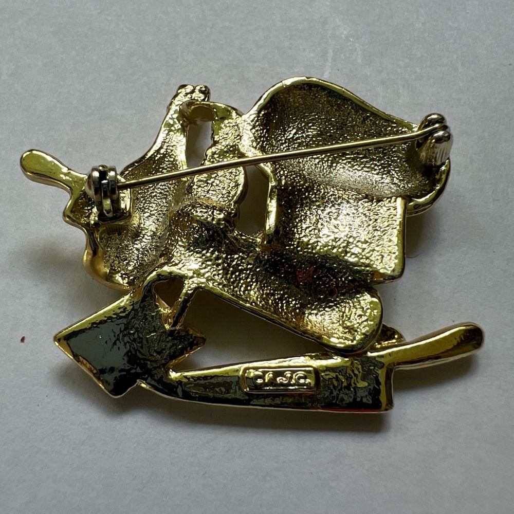 AJC Vintage Chef Brooch - Gold Tone - Picture 3 of 8